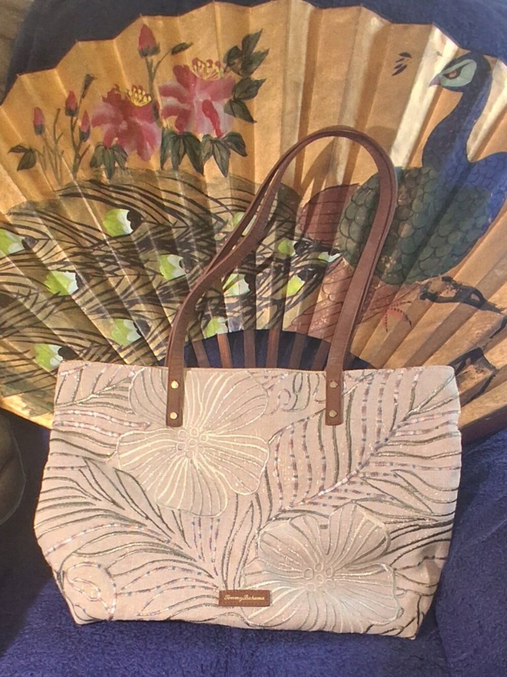 Tommy Bahama NWT Embroidered Hibiscus Linen Canvas Tote Bag Tropical